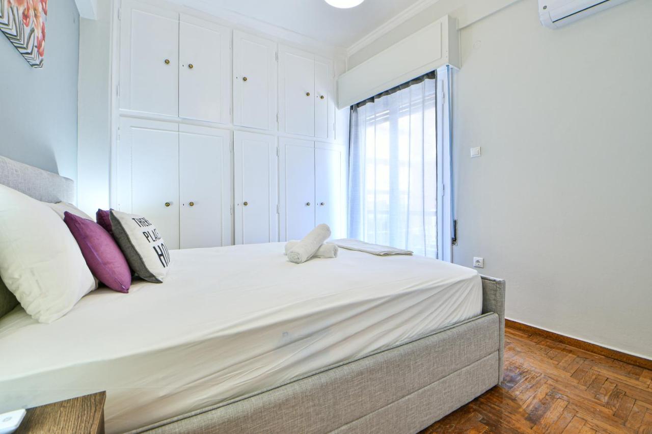 Fresh & Renovated Apartment Next To Metro Station Athen Exterior foto